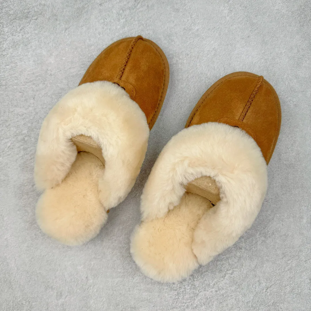 Pick up locally 💰 400 UGG slippers 5125 Star drag autumn and winter sheep fur integrated snow boots. All shoes are made from the same factory as ZP. Longfeng A-grade Australian imported sheep fur integrated brand OEM production line fully follows the ZP process flow. OEM original pattern maker adheres to the principle of no original shoes and no development selection. Pay attention to every detail. The most authentic version on the market TREADLITE "Light Wing" technology outsole Lightweight/durable/flexible/pile size: 35 36 37 38 39 40 Coding: by2936040